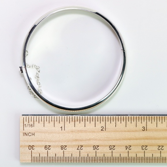 Sterling Silver Bangle bracelet - Picture 4 of 4